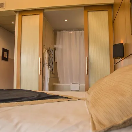Le Pasino Hotel